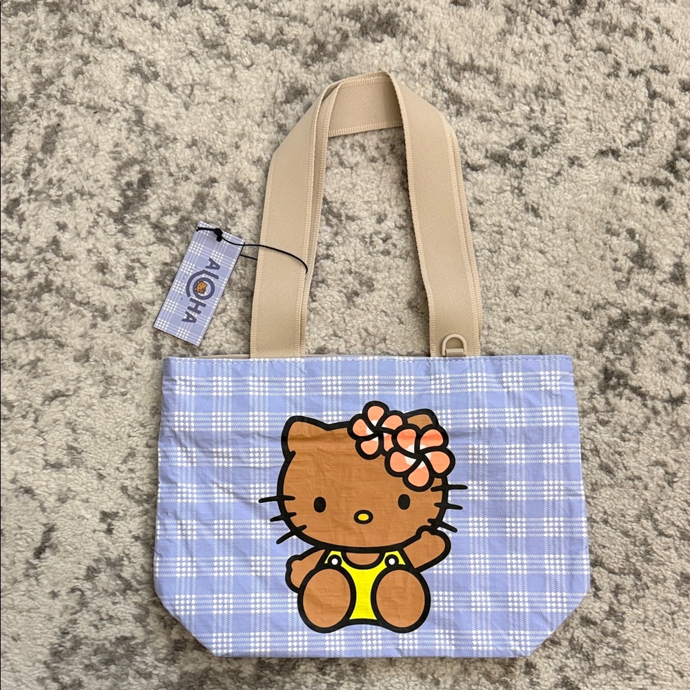 Aloha Collection Hello Kitty Palaka Mini Tripper NWT